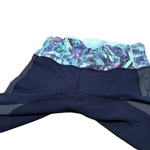 Lululemon Var-City Crop Navy Iridescent Multi Mesh Panel Lattice Leggings Size 8 - Picture 4 of 14